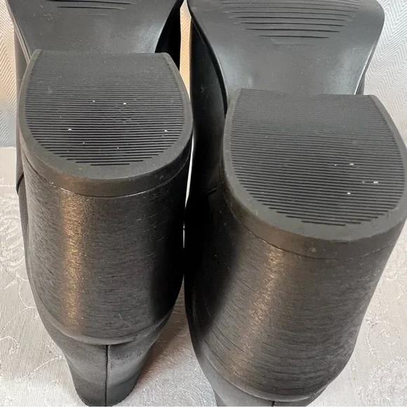 Nisolo Black Chelsea Leather Heeled Pull On Ankle Boots Dust Bag Included 9 - Picture 8 of 8